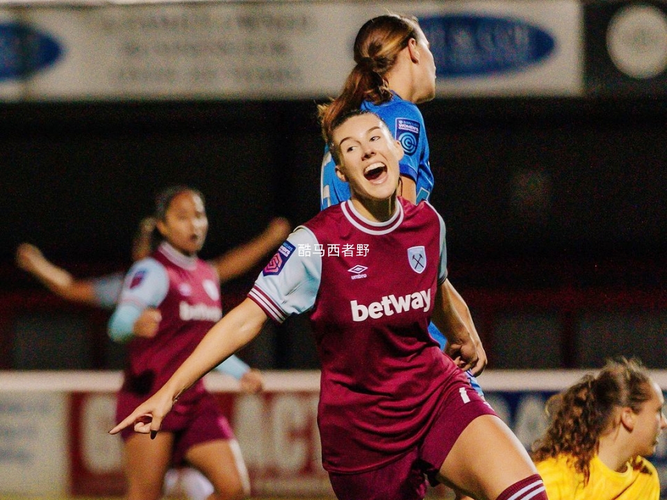 瑞士女足遇困难不放弃,拼搏到底的简单介绍 瑞士女足遇困难不放弃,拼搏到底的简单介绍