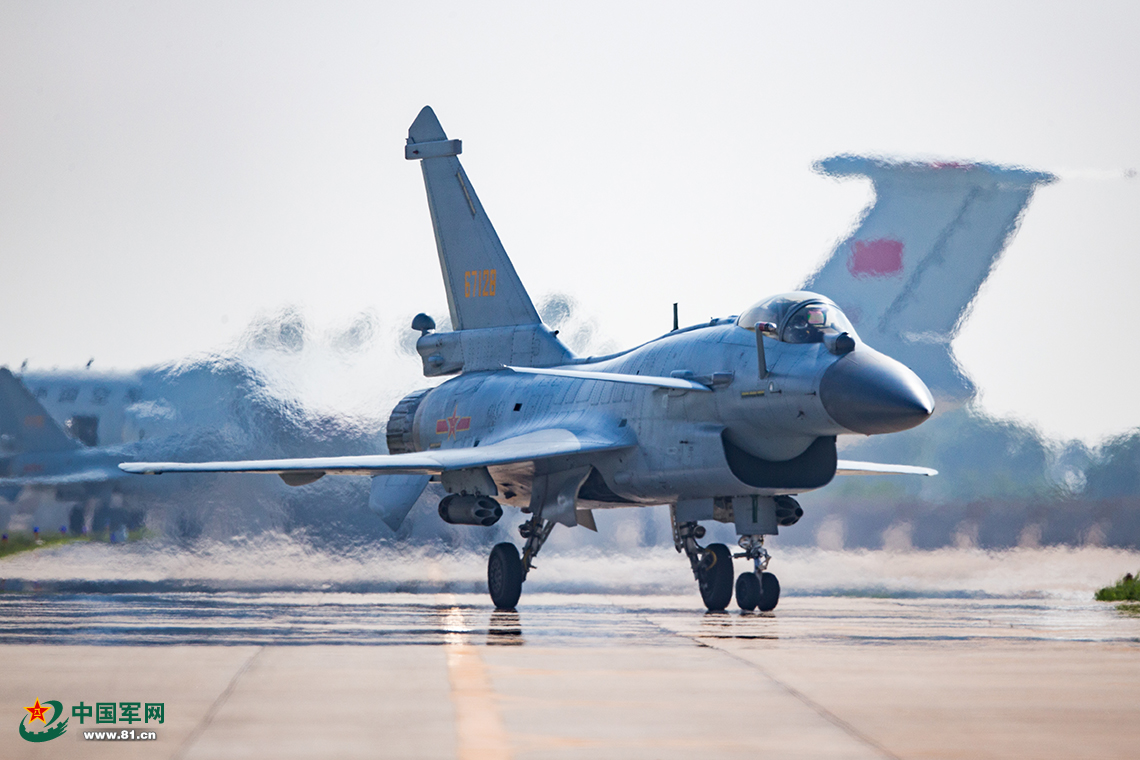 世俱杯时间-空中对决场面激动人心真金不怕火炼毅力更胜的简单介绍