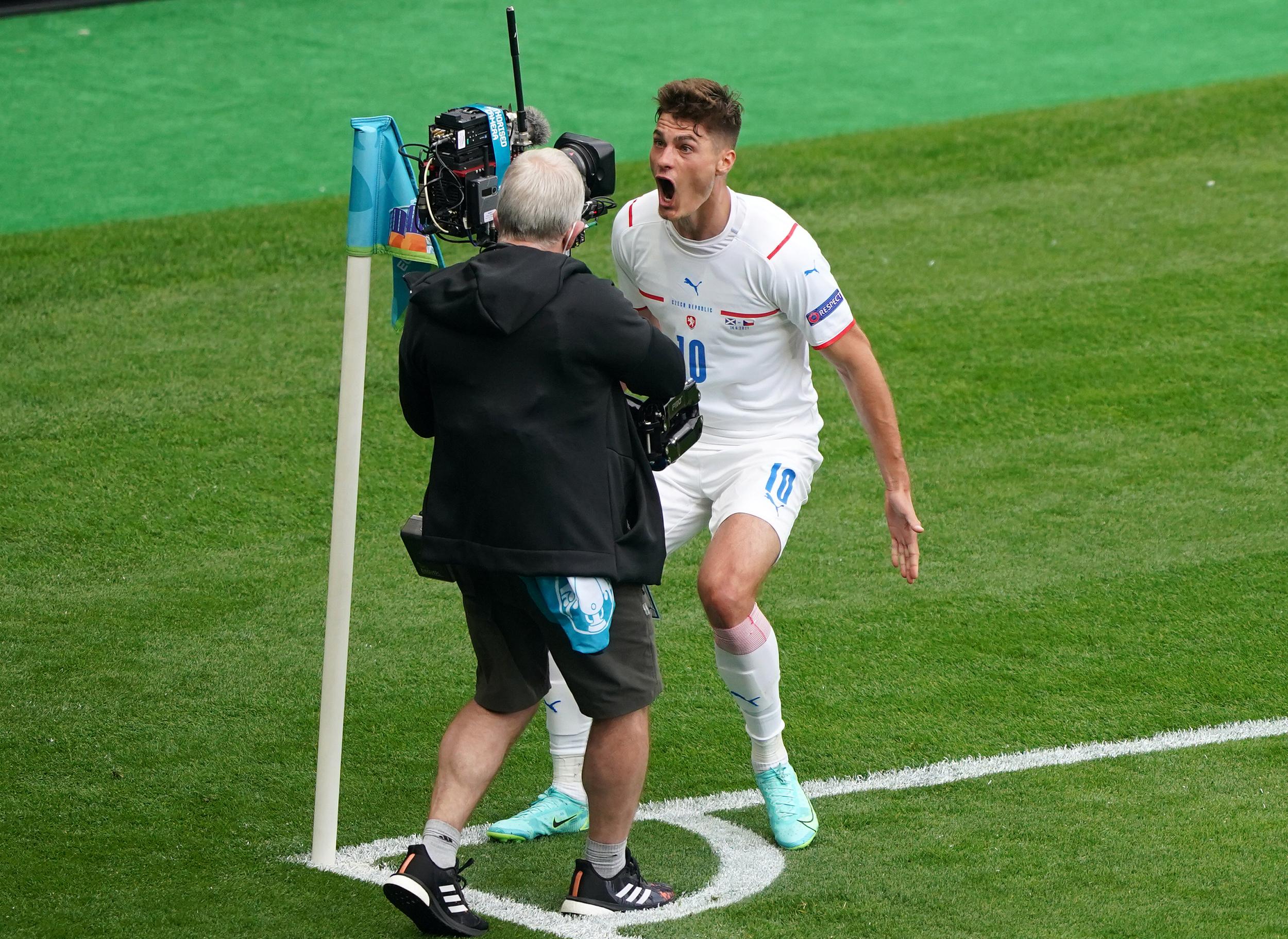 世俱杯改制-关于捷克近期比赛状态火爆,连战连胜一路领先的信息