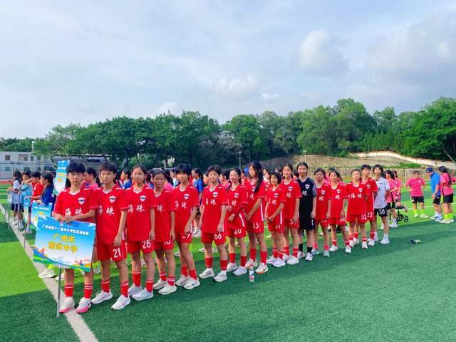 世俱杯参赛资格-出类拔萃,女足比赛斩获连胜的简单介绍