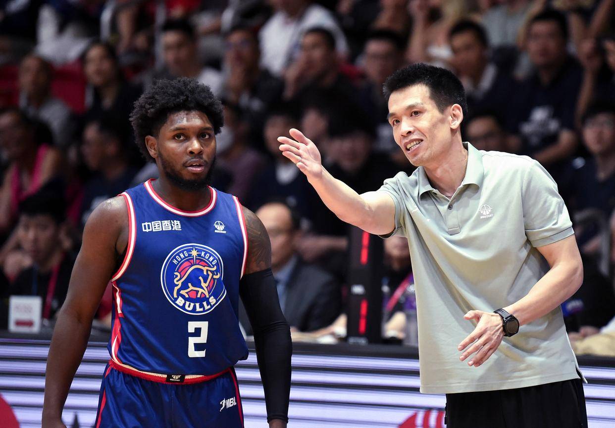 体育界男子篮球比赛成热议话题 体育界男子篮球比赛成热议话题