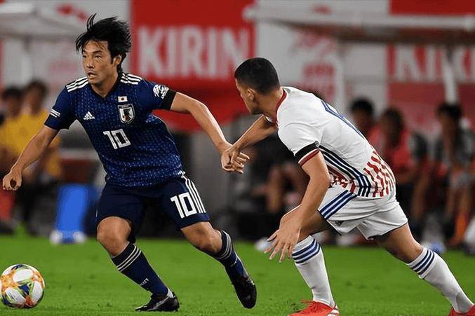 天王山之战，日本球队与强敌交锋在亚冠舞台上展现出实力