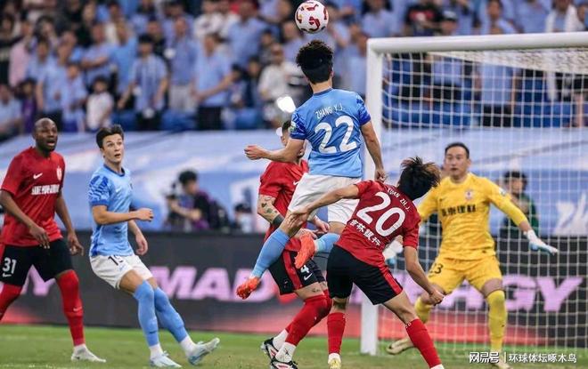 世俱杯冠军-华尔基拉主场告捷,迎来联赛胜利