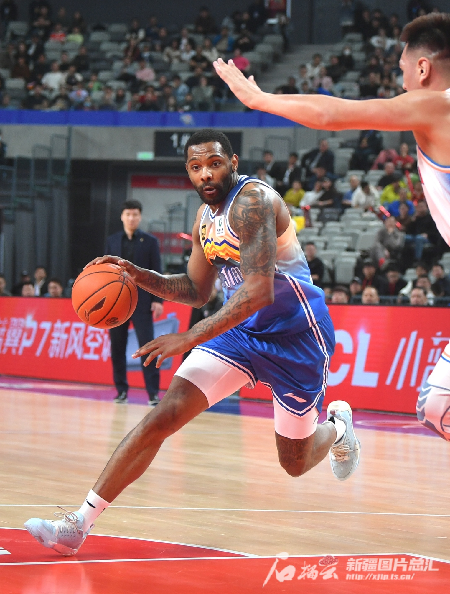 新疆男篮客场挑战福建队，力争全取三分