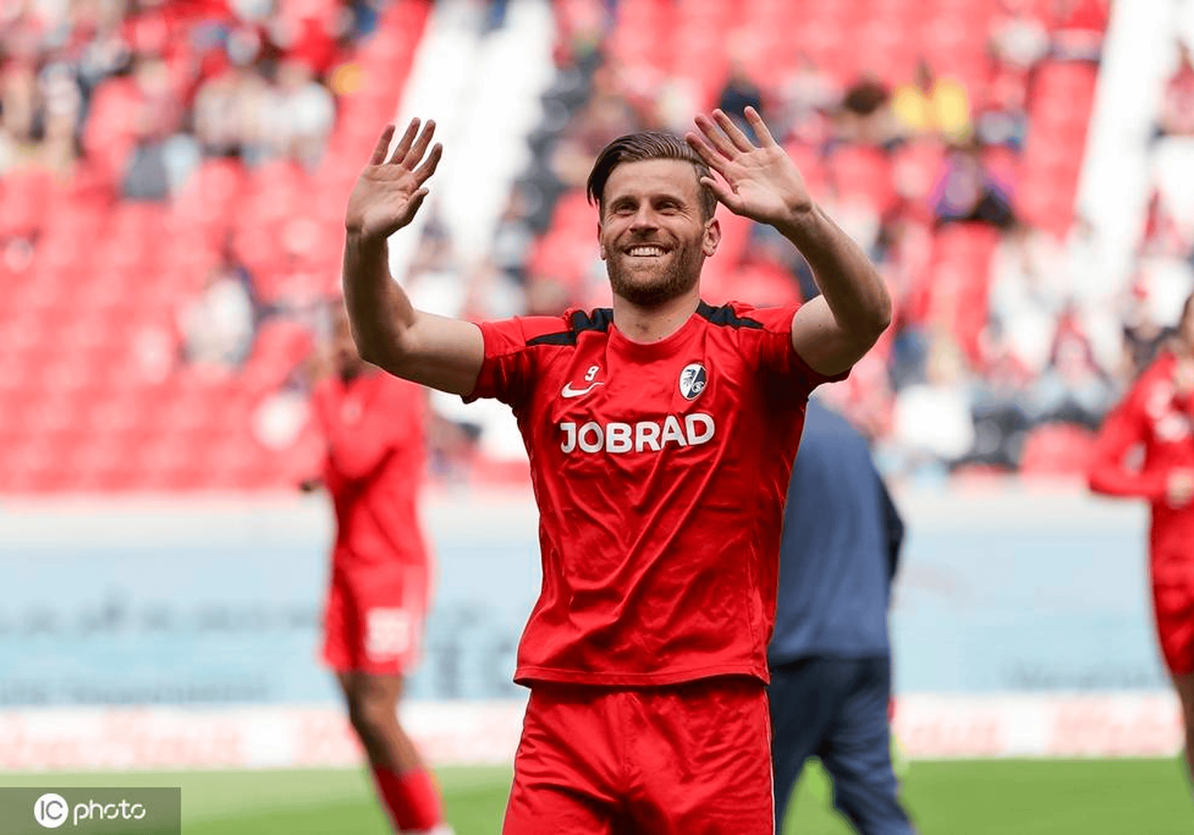 弗莱堡在主场告捷，积分不断攀升