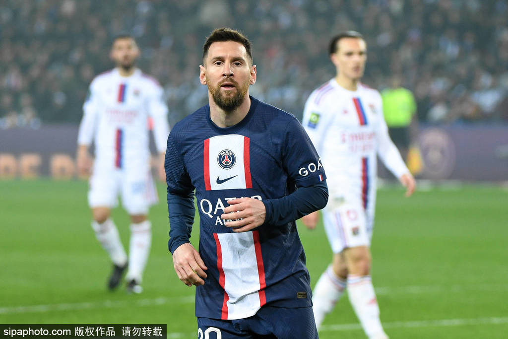 里昂客场告捷，成功结束连败苦战