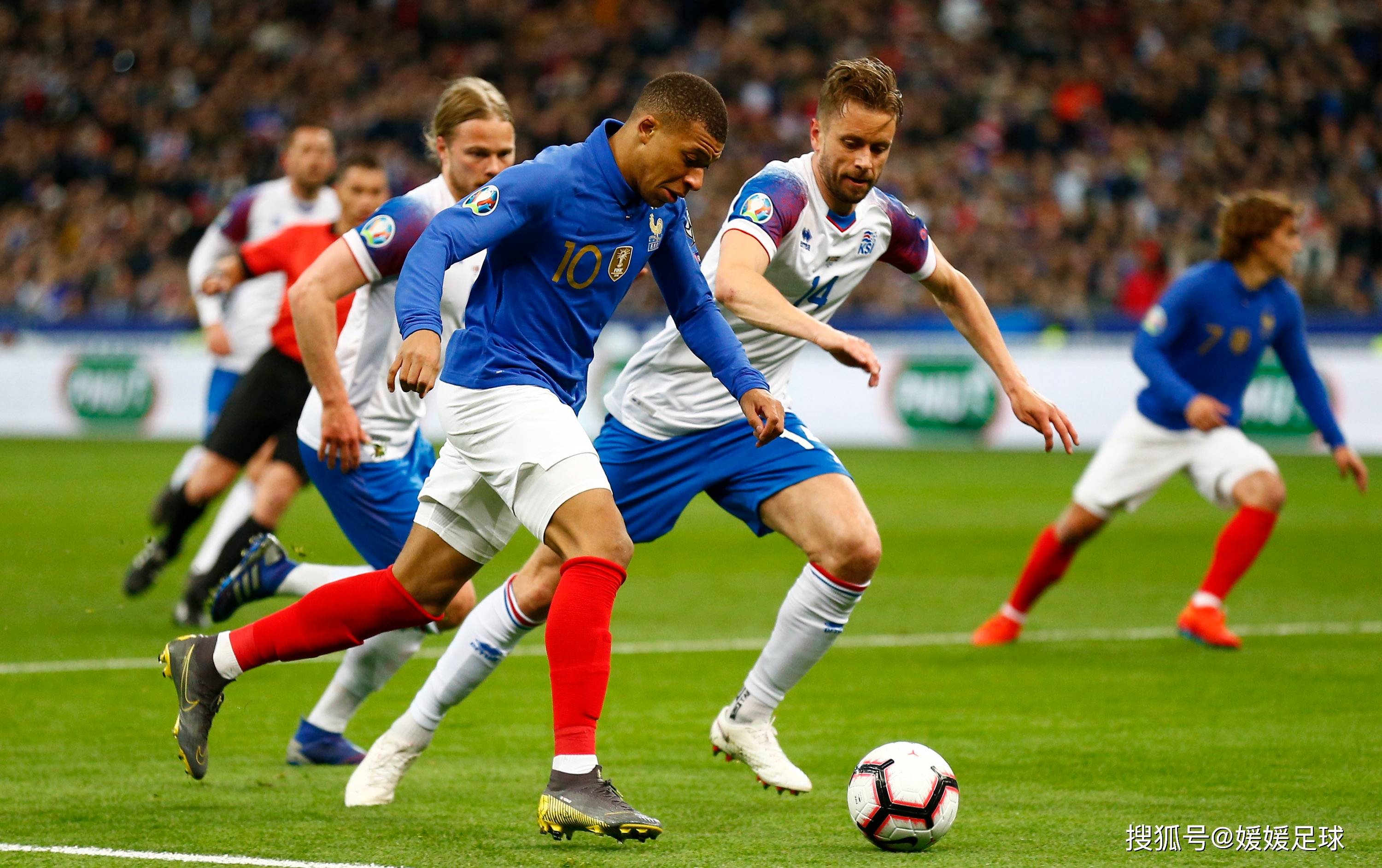 乌克兰摧枯拉朽，欧预赛豪取八连胜