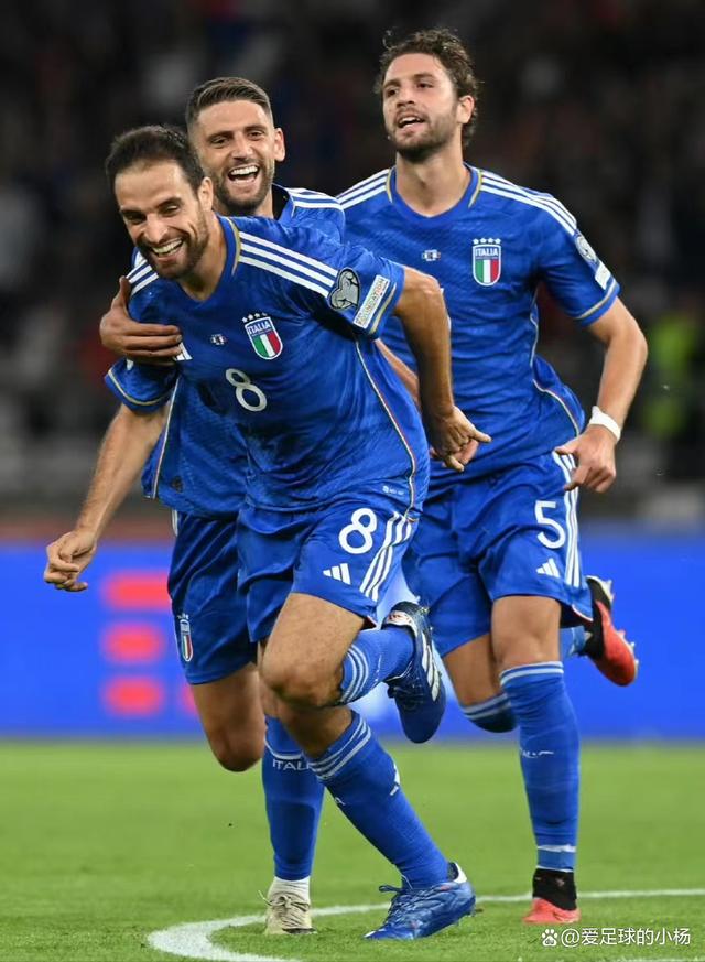 世俱杯冠军-欧洲杯预选赛扣人心弦，多支顶尖球队争霸