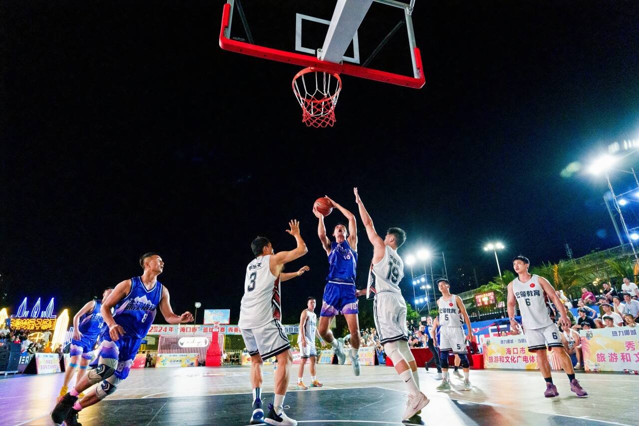 世俱杯奖金-英国篮球公开赛赛季高潮，惊险对决令人期待