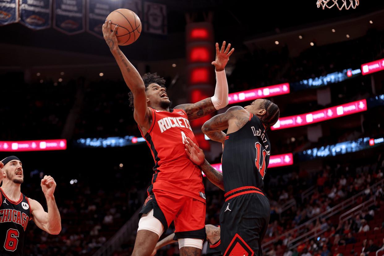 火箭主帅宣布换帅计划,球队迎来变革时刻 火箭主帅宣布换帅计划,球队迎来变革时刻