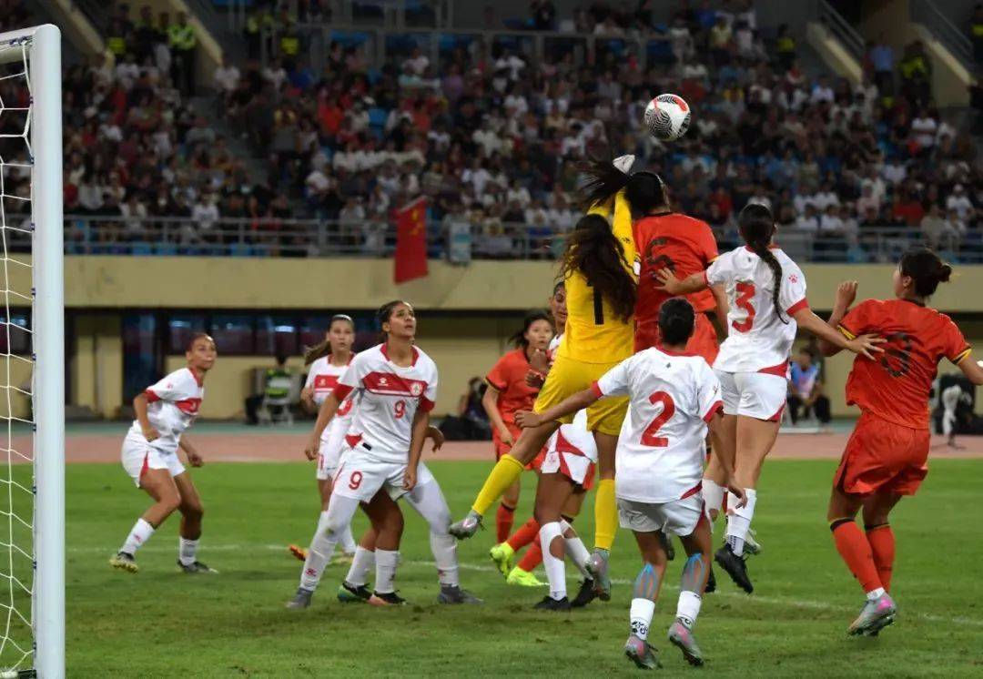 球队紧密配合助力球员掌握节奏 球队紧密配合助力球员掌握节奏