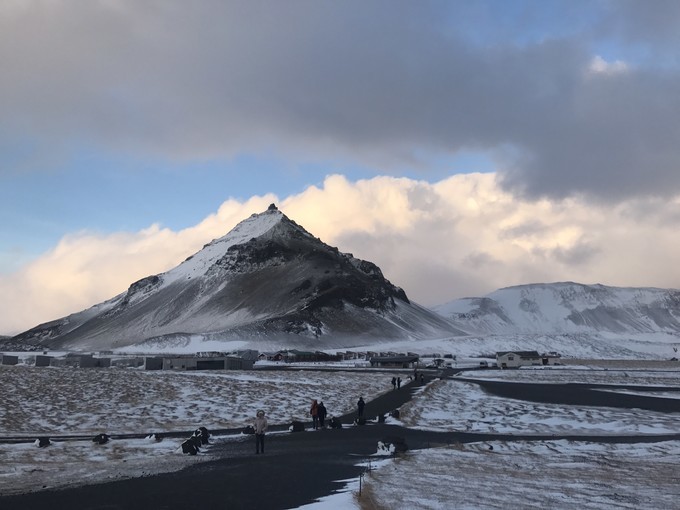 冰岛雪车选手表现亮眼,速度超快 冰岛雪车选手表现亮眼,速度超快