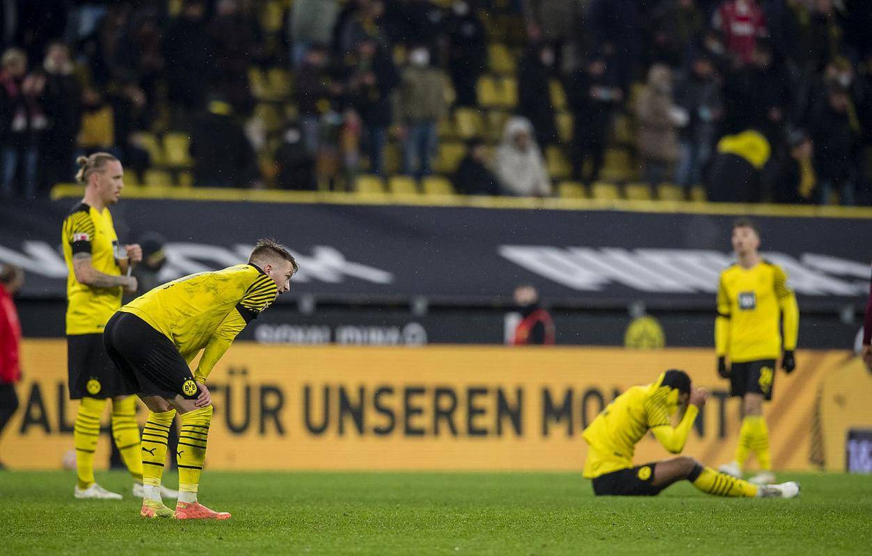 多特蒙德客场逆转取胜,豪取分 多特蒙德客场逆转取胜,豪取分