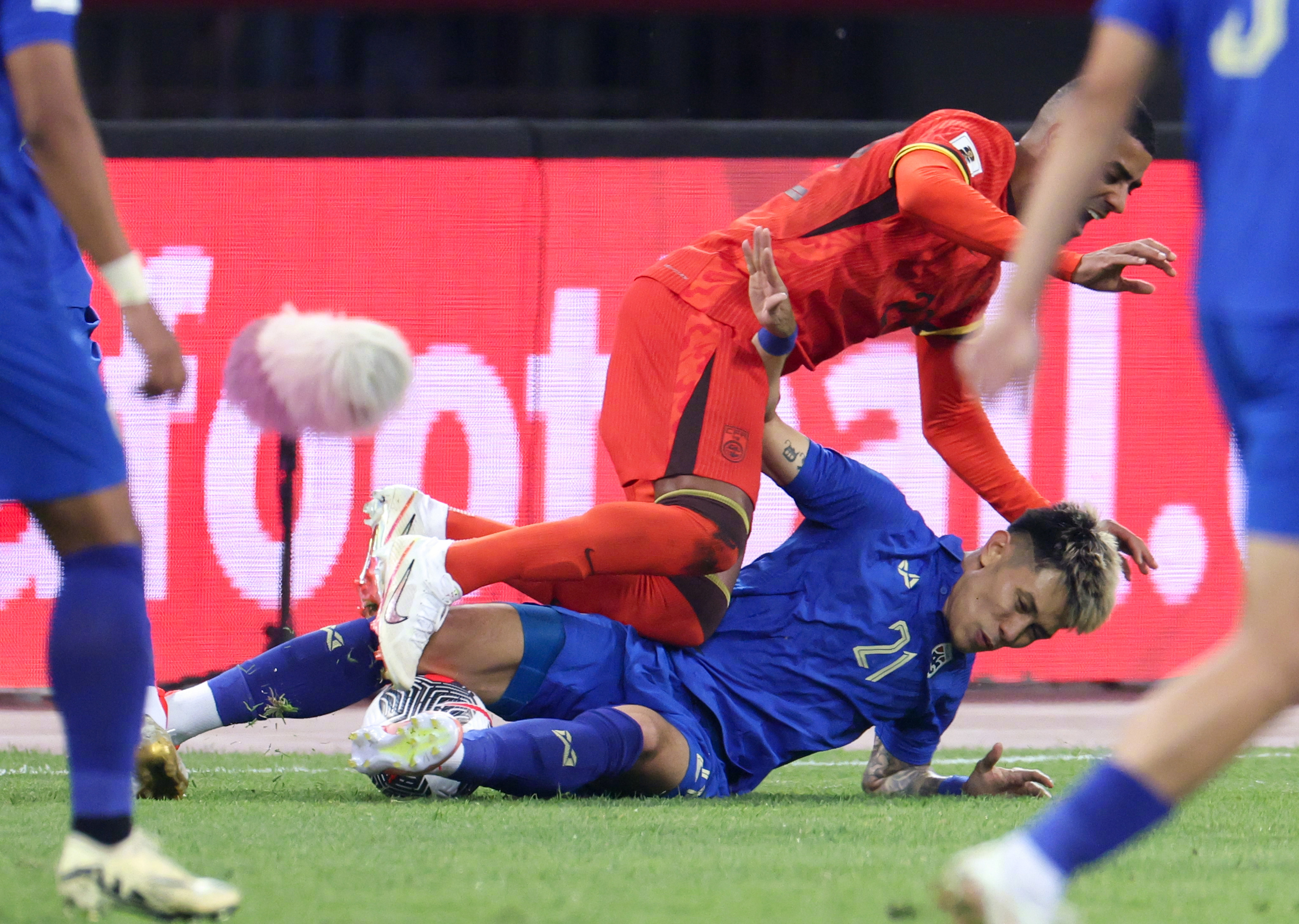 泰国队在比赛中取得胜利 泰国队在比赛中取得胜利