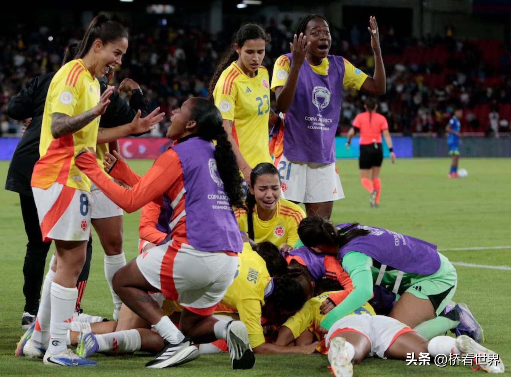 美洲足球传奇杯赛：胜负在望，谁能笑到最后