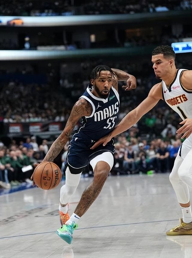 快船主将受伤下场，球队遭遇困境