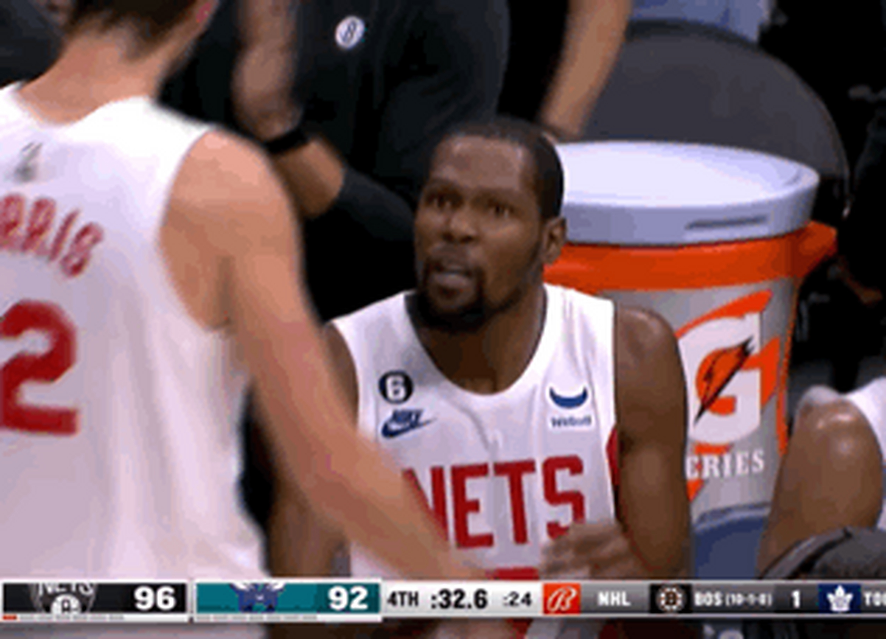 篮网不敌黄蜂,杜兰特遭遇失利 篮网不敌黄蜂,杜兰特遭遇失利