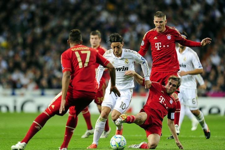 欧冠资格赛:皇马对阵拜仁慕尼黑 欧冠资格赛:皇马对阵拜仁慕尼黑