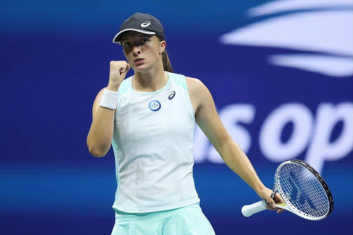 世俱杯-拉沃尔杯横扫温网,梅德韦杰夫带队取胜的简单介绍